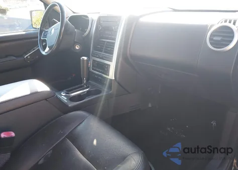 2008 Mercury Mountaineer Premier z USA, uszkodzony, nr VIN 4M2EU48E28UJ13643